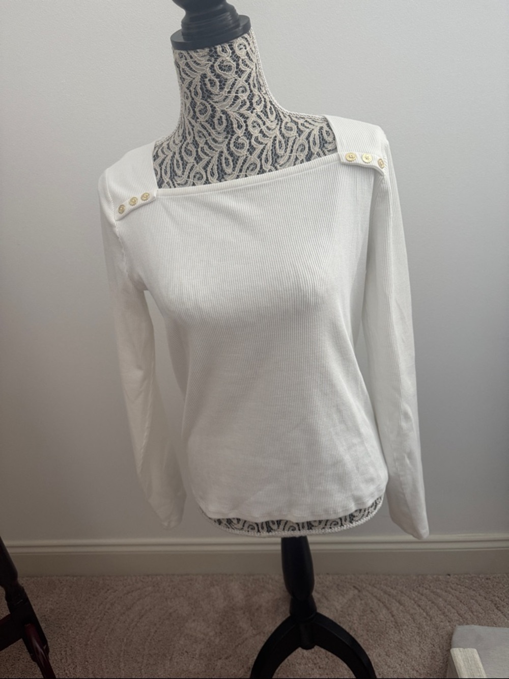 Lilly Pulitzer White Ribbed Long-Sleeve Square Neck Top with Gold Buttons